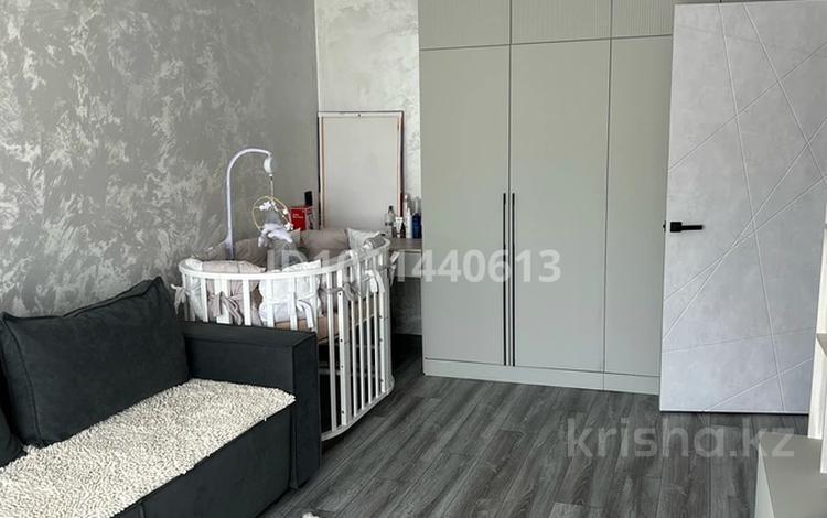 1-бөлмелі пәтер · 31 м² · 4/5 қабат, Мкр. Юбилейный, бағасы: 12.8 млн ₸ в Кокшетау — фото 3