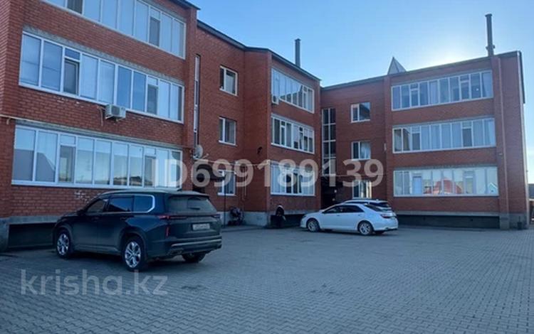 3-бөлмелі пәтер · 105 м² · 1/3 қабат, Зачаганск пгт ш/а., бағасы: 40 млн ₸ в Уральске, мкр. Зачаганск пгт — фото 2