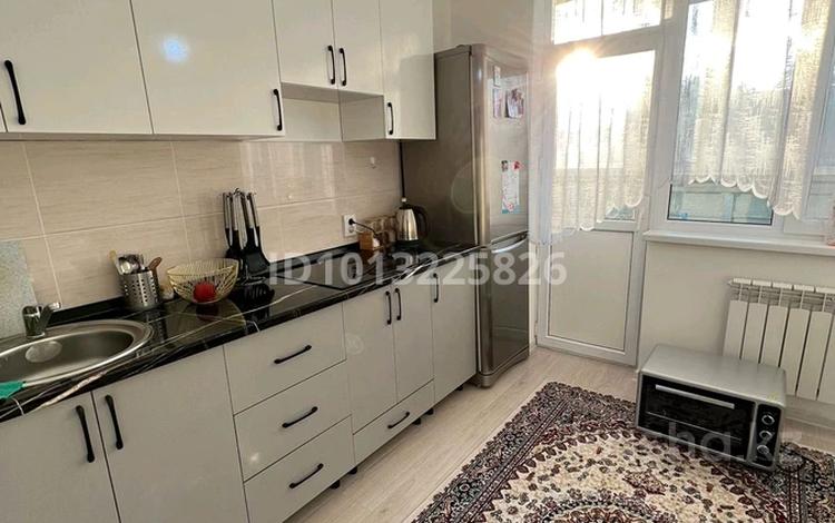 1-бөлмелі пәтер · 39.7 м² · 2/12 қабат, Райымбека 259к1, бағасы: 34 млн ₸ в Алматы, Жетысуский р-н — фото 2