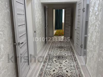 2-бөлмелі пәтер · 100 м² · 4/5 қабат, Мкр. Алтын орда, бағасы: 250 000 ₸ в Актобе, мкр Авиатор