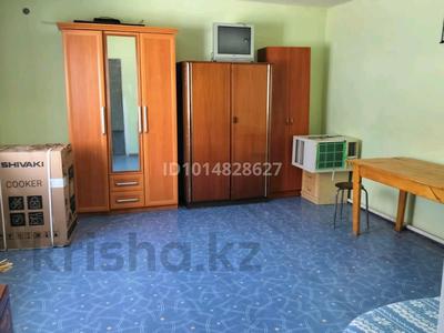 Отдельный дом · 2 комнаты · 75 м² · 8 сот., мкр Акжайык, ОЗЕН 5 — Речной порт за 100 000 ₸ в Атырау