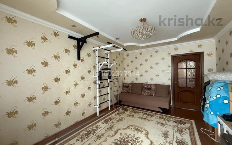 3-комнатная квартира · 70 м² · 2/9 этаж, 5 мкр-н 23 за 25.5 млн ₸ в Аксае — фото 5