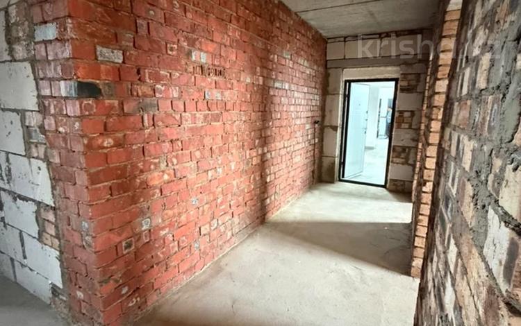 3-комнатная квартира · 71.13 м² · 5/5 этаж, Кургальжинское шоссе 104 за 30.3 млн ₸ в Астане, Есильский р-н — фото 2