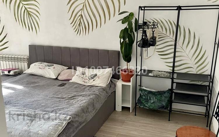 1-бөлмелі пәтер · 40 м² · 1/5 қабат, Есенова 17 — Пушкина Маметова Макатаева Конаева Мечеть ЦУМ Зеленый базар Жибек Жолы Арбат Саяхат Парк 28 Панфиловцев, бағасы: 35 млн ₸ в Алматы, Медеуский р-н — фото 3