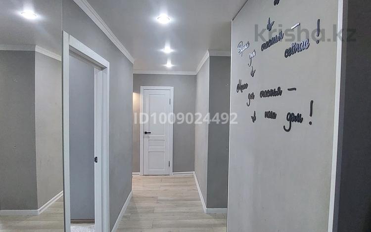2-комнатная квартира · 64 м² · 1/4 этаж, Мкр.Нурай 4 — 40 лет октября - 1 Мая за 25 млн ₸ в Затобольске (Тобыле) — фото 2