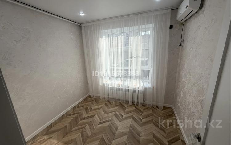 2-комнатная квартира · 36.9 м² · 1/5 этаж, мкр. Алтын орда, ​Микрорайон Алтын Орда 339 г — напротив школы 81 за 19 млн ₸ в Актобе — фото 2