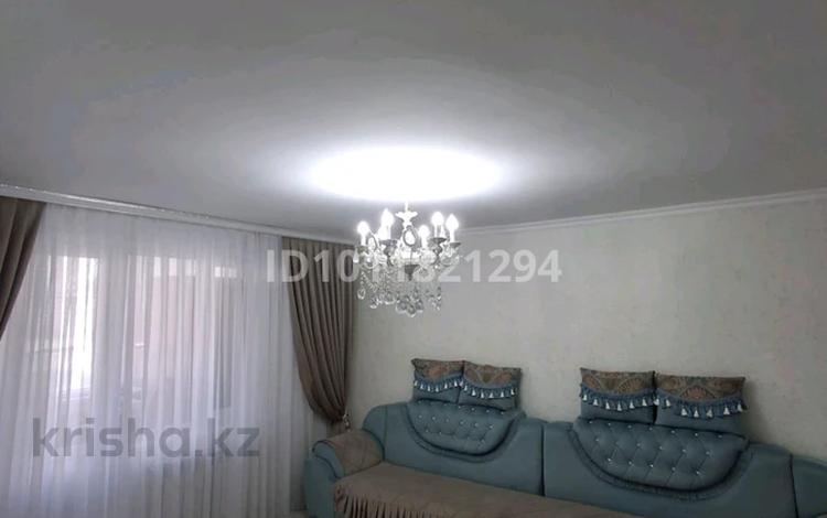3-комнатная квартира · 83 м² · 1/5 этаж, мкр Нурсая, Таумуш Жумагалиев 25 — Рядом есть школа, учебный центр, магазин, поликлиника за 36 млн ₸ в Атырау — фото 10