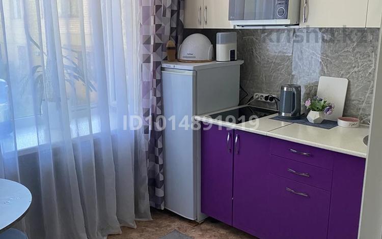 2-комнатная квартира · 49 м² · 2/2 этаж, мкр Городской Аэропорт 2 за 15.5 млн ₸ в Караганде, Казыбек би р-н — фото 2