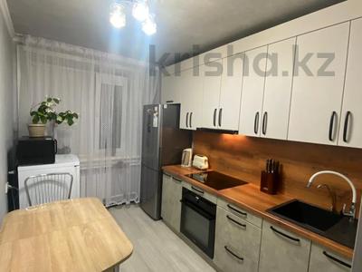 3-бөлмелі пәтер · 62.8 м² · 5/5 қабат, Камзина 26, бағасы: 16.5 млн ₸ в Аксу