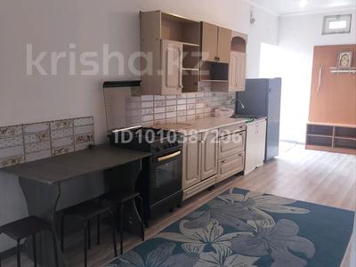 2-бөлмелі пәтер · 76 м² · 2/2 қабат, Курмангазы 74, бағасы: 110 000 ₸ в Шымкенте, Аль-Фарабийский р-н