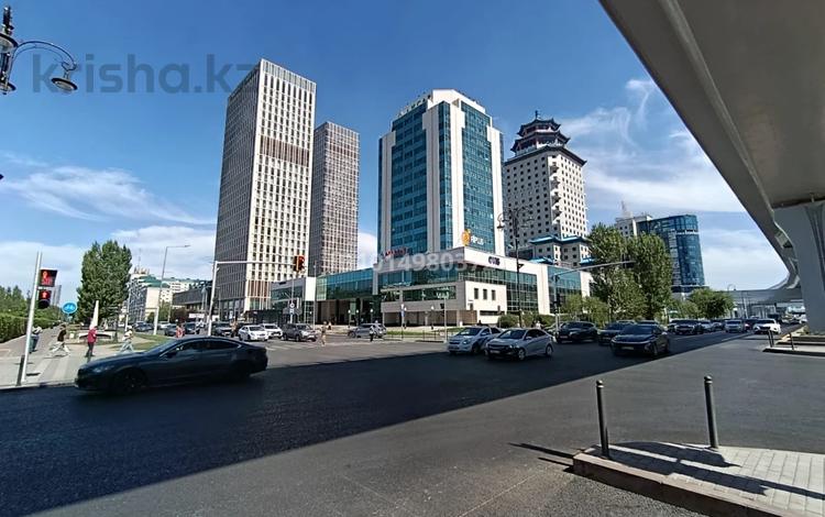 Медцентры и аптеки · 245 м² за 320 млн ₸ в Астане, Есильский р-н — фото 2