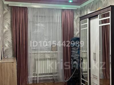 Отдельный дом · 4 комнаты · 150 м² · 6 сот., Шалкииз жырау 18 за 16 млн ₸ в Атырау, мкр Химпоселок