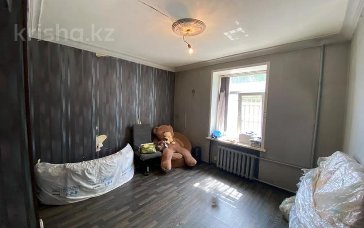 3-комнатная квартира · 64.7 м² · 2/5 этаж, Назарбаева 64 за 18 млн ₸ в Усть-Каменогорске — фото 4