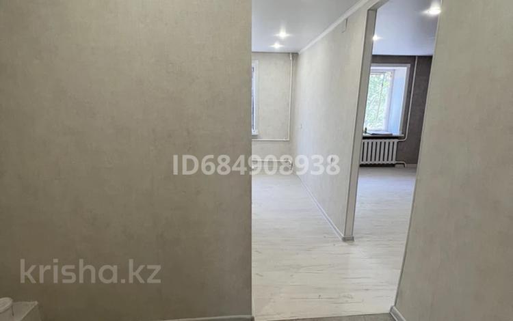 1-комнатная квартира, 32 м², 2 этаж, Пшенбаева 30 за 7.5 млн 〒 в Экибастузе — фото 2