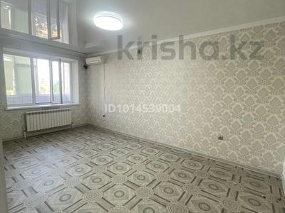 3-комнатная квартира · 80 м² · 2/5 этаж, мкр. Алтын орда, ​Батыс 2 микрорайон — Мустафа Шокай за 34.8 млн ₸ в Актобе