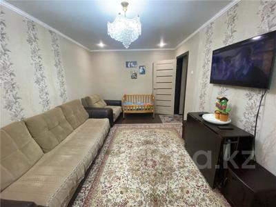2-комнатная квартира · 43 м² · 1/5 этаж, мкр Юго-Восток, 28й микрорайон, пр Строителей за 17 млн ₸ в Караганде, Казыбек би р-н