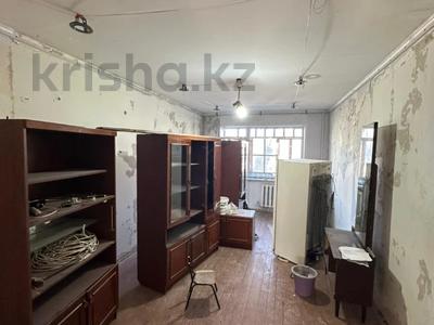 2-бөлмелі пәтер · 44 м² · 3/5 қабат, Строителей 28, бағасы: 7.5 млн ₸ в Аксу