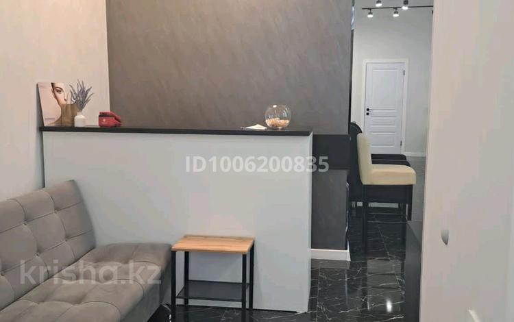 Сұлулық салондары · 100 м², бағасы: 1.3 млн ₸ в Астане, Есильский р-н — фото 2