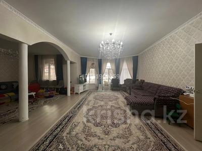 Отдельный дом · 7 комнат · 230 м² · 5 сот., Арман 10А — Суюнбай за 100 млн 〒 в 