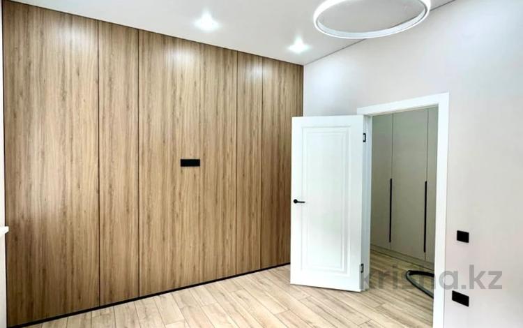 1-бөлмелі пәтер · 45 м² · 4/9 қабат, Алтын орда ш/а. 340/1 — Мәңгілік Ел Ғазиза Жұбанова, бағасы: 24 млн ₸ в Актобе, мкр. Алтын орда — фото 2