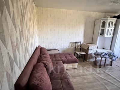 2-бөлмелі пәтер · 45 м² · 5/5 қабат, 16-шағынаудан 43, бағасы: 10 млн ₸ в Караганде, Алихана Бокейханова р-н