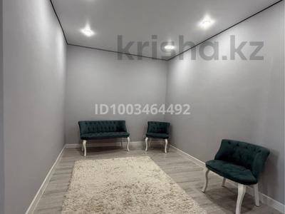 2-комнатная квартира · 60.3 м² · 4/5 этаж, мкр. Алтын орда, Халел досмухамбетулы 19 Л — Таулсездик за 22 млн 〒 в Актобе