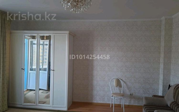 1-комнатная квартира · 44 м² · 5/6 этаж, мкр. Алмагуль, Алмагул — Алмагуль за 150 000 ₸ в Атырау — фото 2