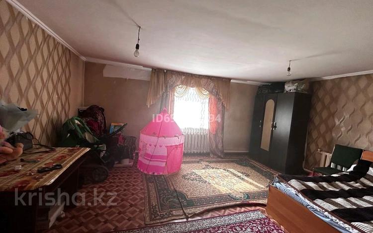 Отдельный дом · 3 комнаты · 100 м² · , Бобровка 168 — Магазин "Калинка" за 6 млн ₸ в Семее — фото 2