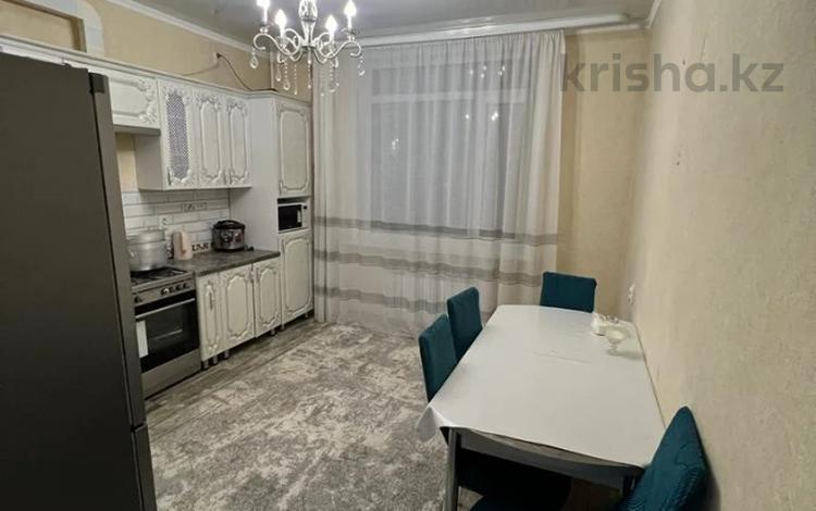 3-комнатная квартира, 94.2 м², 4/9 этаж, Толстого 25