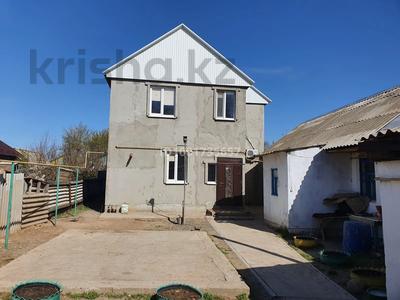 Отдельный дом · 4 комнаты · 140 м² · 6 сот., мкр Строитель, Кайша Миханова 153 — Кайша Миханова 153 за 42 млн ₸ в Уральске