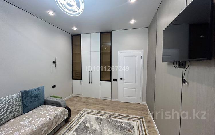2-комнатная квартира · 43 м² · 10/12 этаж, Райымбека 351/1 за 41 млн ₸ в Алматы, Алатауский р-н — фото 2