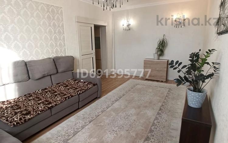 2-комнатная квартира, 58 м², 9/10 этаж, Кумисбекова 6