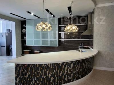 3-бөлмелі пәтер · 130 м² · 7/13 қабат, Кунаева 38 — ЖК Рахат, бағасы: 450 000 〒 в Шымкенте