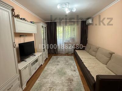 Продажа квартир в Алматы: 3-комнатная квартира · 60 м² · 3/3 этаж, мкр Алтай-1 17 за 36 млн 〒 3-комнатная квартира · 60 м² · 3/3 этаж, мкр Алтай-1 17 за 36 млн 〒 в Алматы, Турксибский р-н