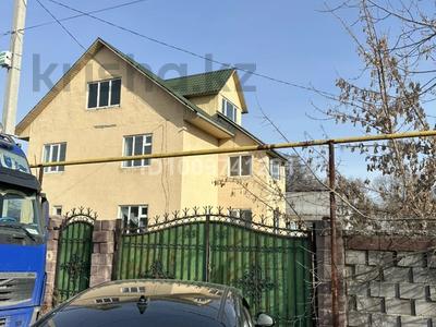 Отдельный дом · 4 комнаты · 300 м² · 10 сот., мкр Ынтымак абая 10 за 45 млн ₸ в Алатау