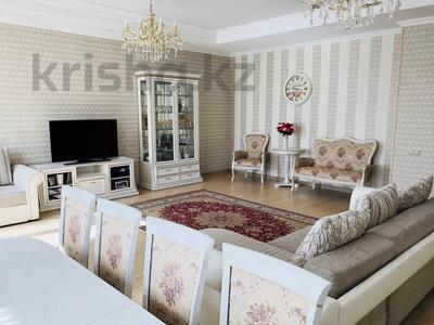 8-комнатная квартира · 290 м² · 2/2 этаж, Жанибекова — Сейфуллина за 254 млн ₸ в Карагандинской обл.