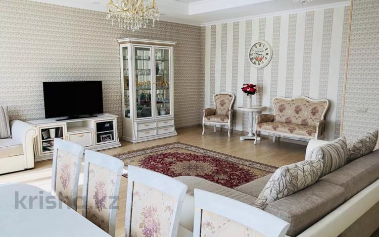 8-комнатная квартира · 290 м² · 2/2 этаж, Жанибекова — Сейфуллина за 254 млн ₸ в Карагандинской обл. — фото 2