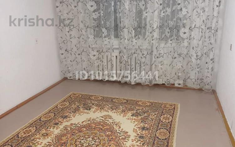 1-бөлмелі пәтер · 36 м² · 3 қабат, Ауэзова 83а — Нива,8школа,лицей,гимназия,1школа,садик, бағасы: 70 000 ₸ в Аксу — фото 2