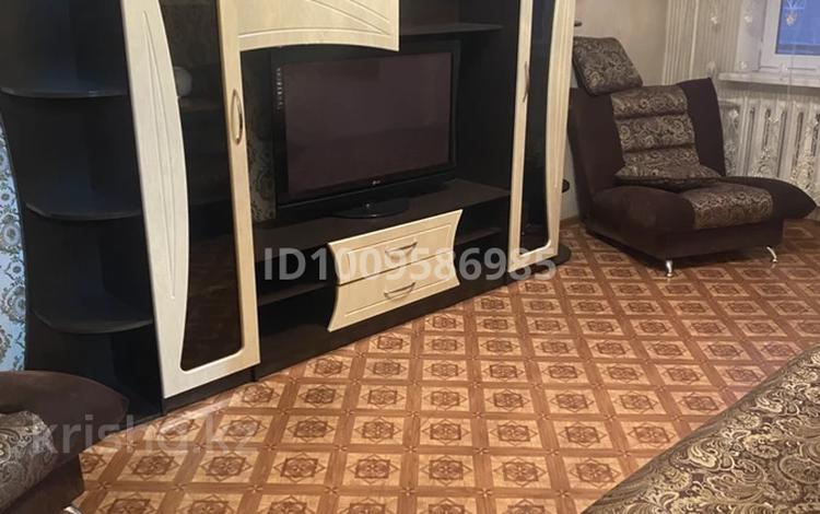 2-комнатная квартира · 47 м² · 3/5 этаж, Майкудук, 16й микрорайон 2 за 12 млн ₸ в Караганде, Алихана Бокейханова р-н — фото 2