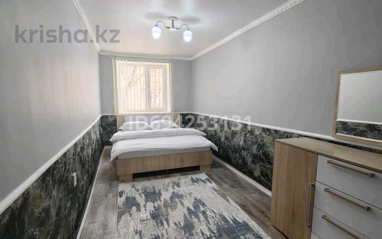 2-комнатная квартира · 45 м² · 1/3 этаж, Проезд Айбергенова 12 — Шымкент плаза за 14 000 ₸ в Аль-Фарабийский р-н — фото 2
