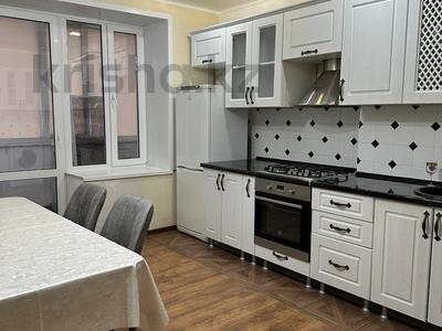 2-комнатная квартира · 70 м² · 2/5 этаж · помесячно, Нур — Таншолпан за 230 000 〒 в Уральске
