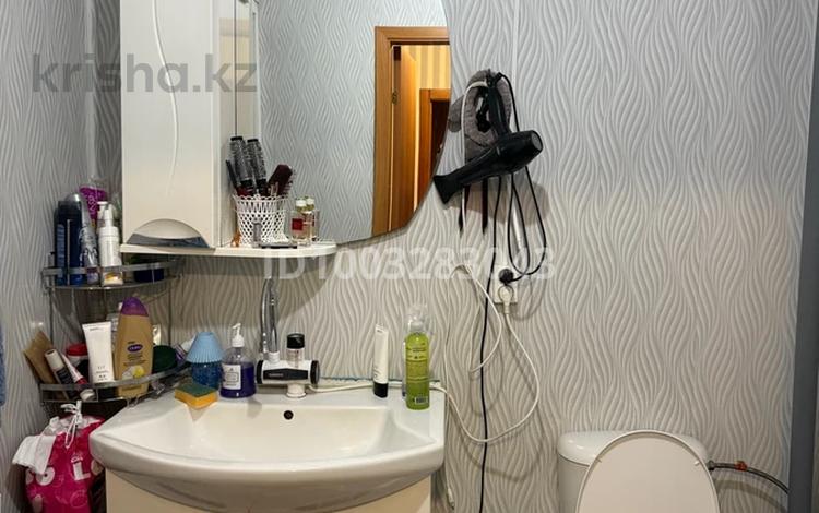 Отдельный дом · 9 комнат · 100 м² · 1635 сот., Магжан жумабаева — Село Кызыласкер за 6 млн 〒 в Мамлютке — фото 2