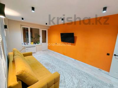 2-бөлмелі пәтер · 55 м² · 4/9 қабат, 13-й мкр 13А — Супермаркет Анвар, бағасы: 15 млн ₸ в Актау