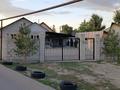 Отдельный дом · 6 комнат · 160 м² · 7 сот., Центральная 48 за 35 млн ₸ в Байтереке (Новоалексеевке)