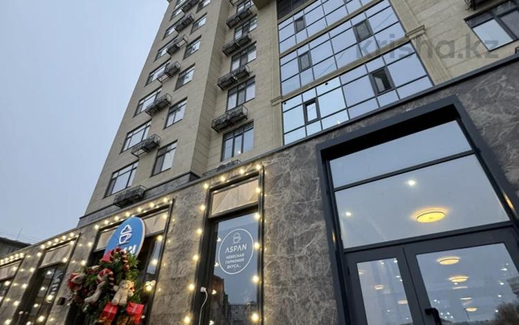 2-комнатная квартира · 64.1 м² · 1/9 этаж, мкр Центральный, Абая 26а за 33.5 млн 〒 в Атырау — фото 2