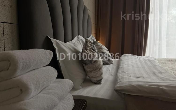 1-комнатная квартира · 56 м² · 2/3 этаж, Альфараби 116/21 за 39 000 〒 в Алматы, Медеуский р-н — фото 2