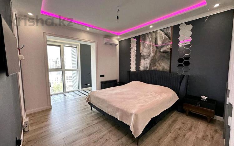 3-комнатная квартира · 120 м² · 14 этаж, Кабанбай батыра 29 за 450 000 ₸ в Астане, Есильский р-н — фото 13