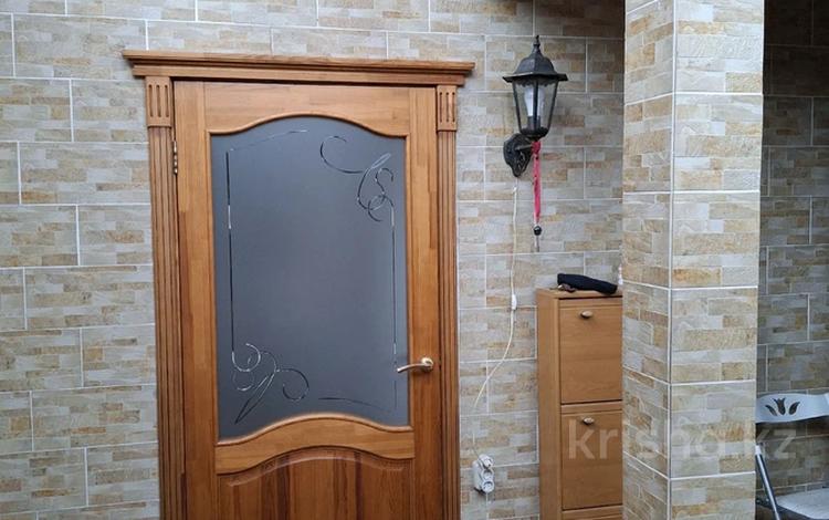 Отдельный дом · 7 комнат · 350 м² · 10 сот., Белорусская 3 — Гоголя за 1.1 млн ₸ в Караганде, Казыбек би р-н — фото 9