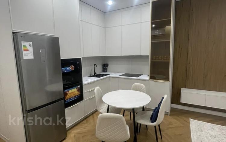 2-комнатная квартира · 56 м² · 4/9 этаж, Туран 57/7 за 400 000 ₸ в Астане, Нура р-н — фото 2