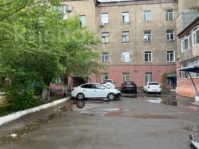 3-комнатная квартира, 77 м², 1/4 этаж, мкр Новый Город, Новый Город, ЛОБОДЫ 22 — Лободы 22 за ДК Горняков за 37 млн 〒 в Караганде, Казыбек би р-н